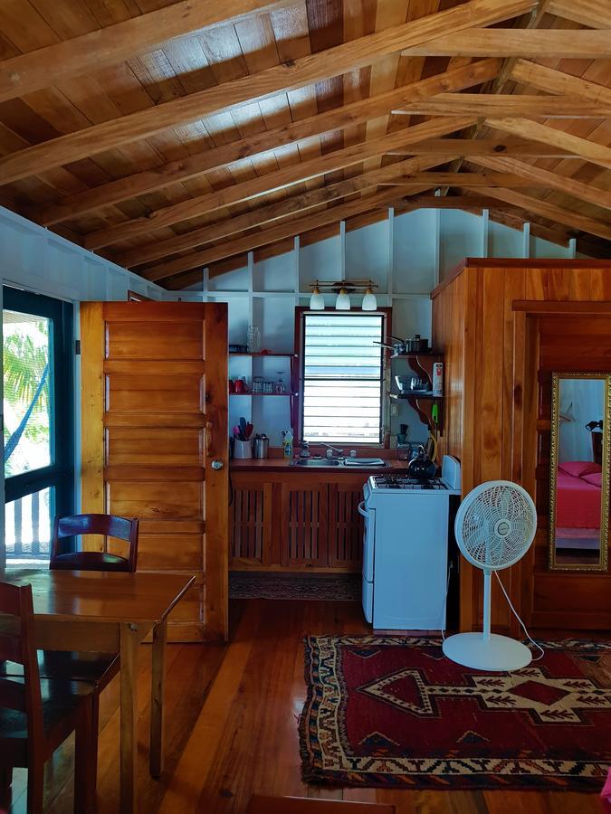 Carolyn'S House Vila Caye Caulker Exterior foto